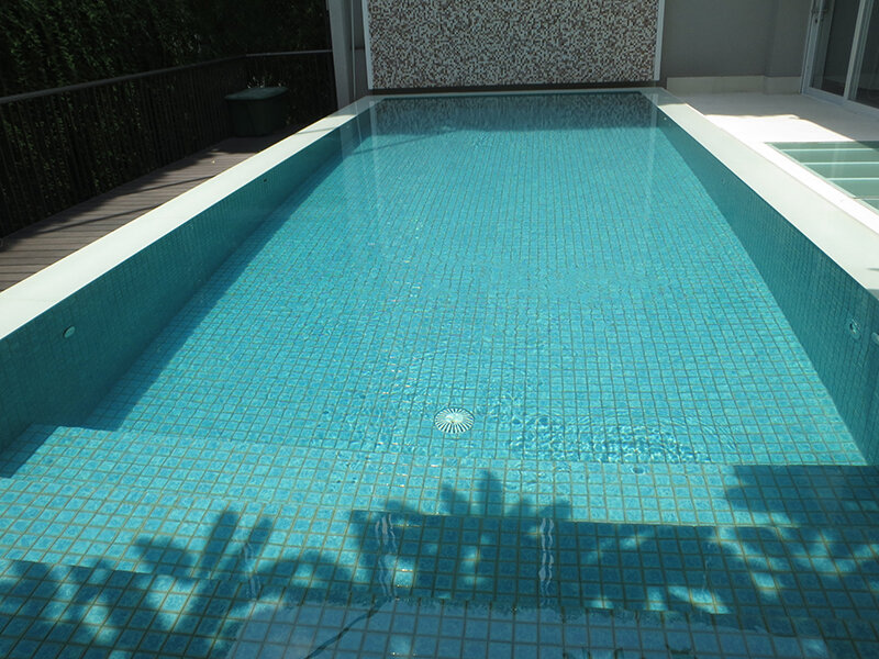 Kolam Renang Jernih